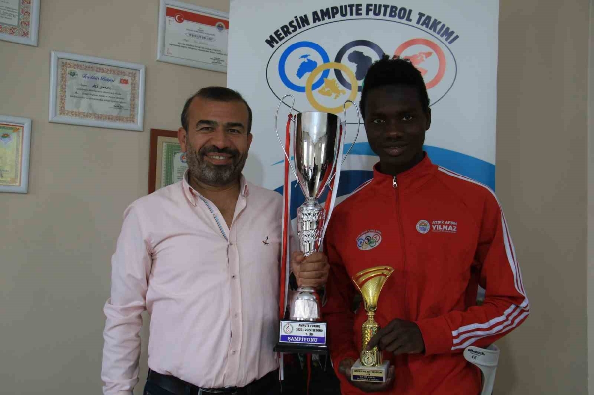 Gambiya’dan geldi, ’en iyi kanat oyuncusu’ seçildi
