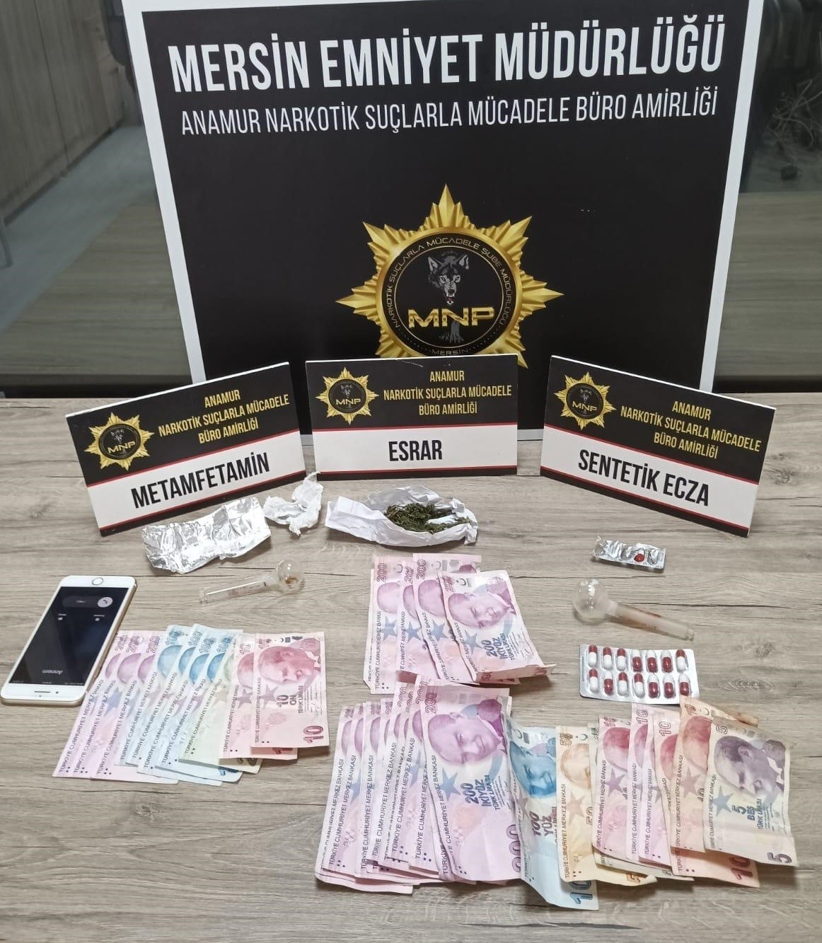  Anamur’da uyuşturucu ile mücadele 3 şüpheli yakalandı
