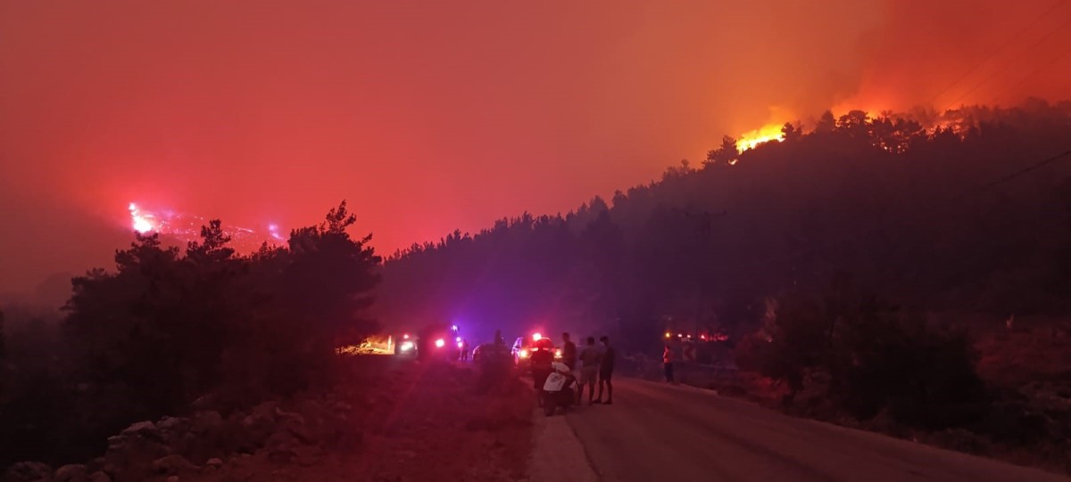 Silifke’deki orman yangınına müdahale sürüyor

