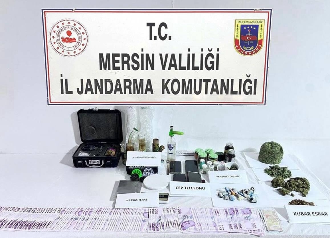 Silifkede Uyuşturucu taciri 2 şüpheli yakalandı