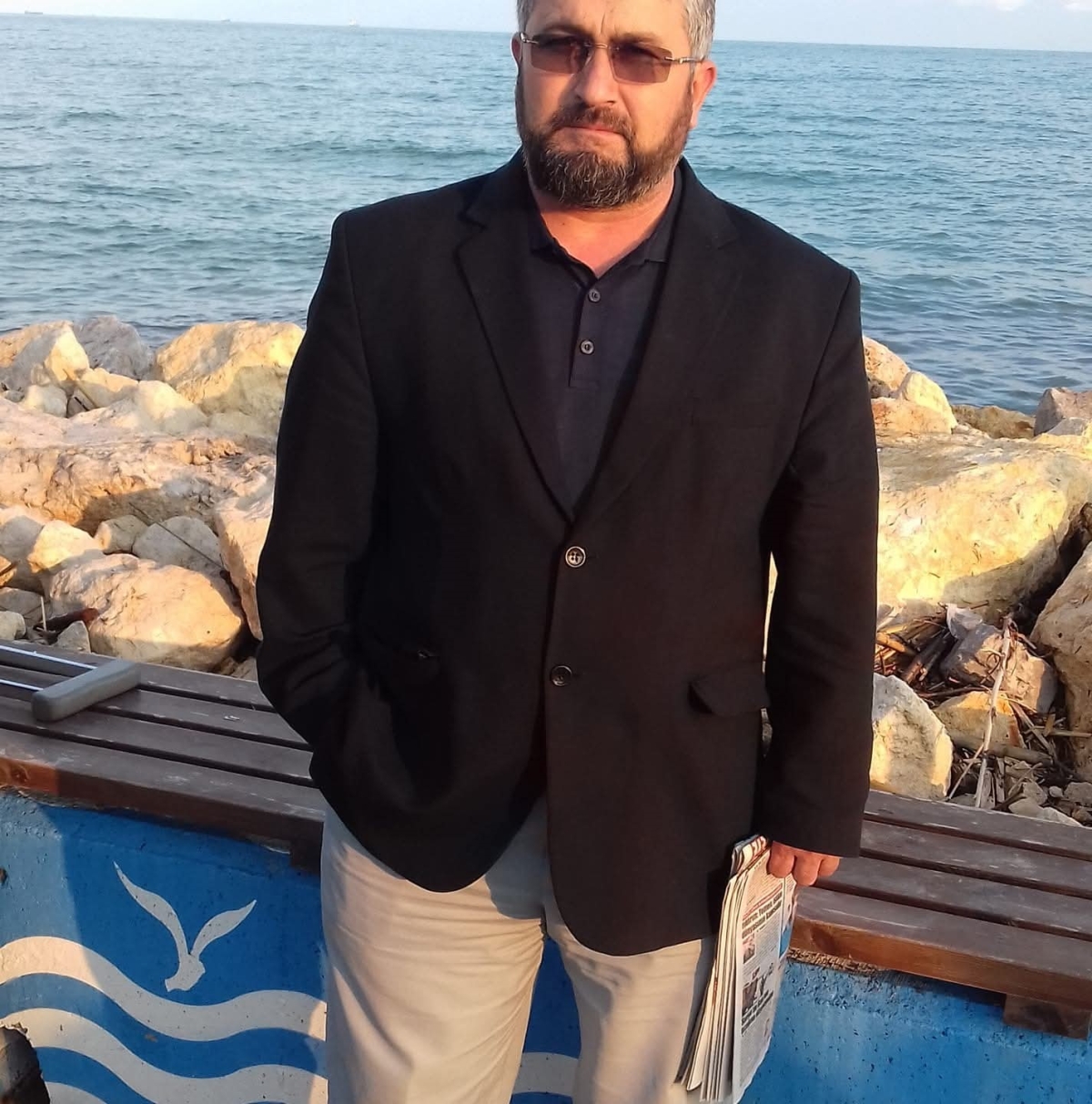 İmam mezarlıkta ölü bulundu
