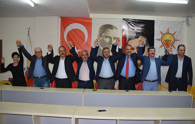 AK Parti'de istişare toplantısı