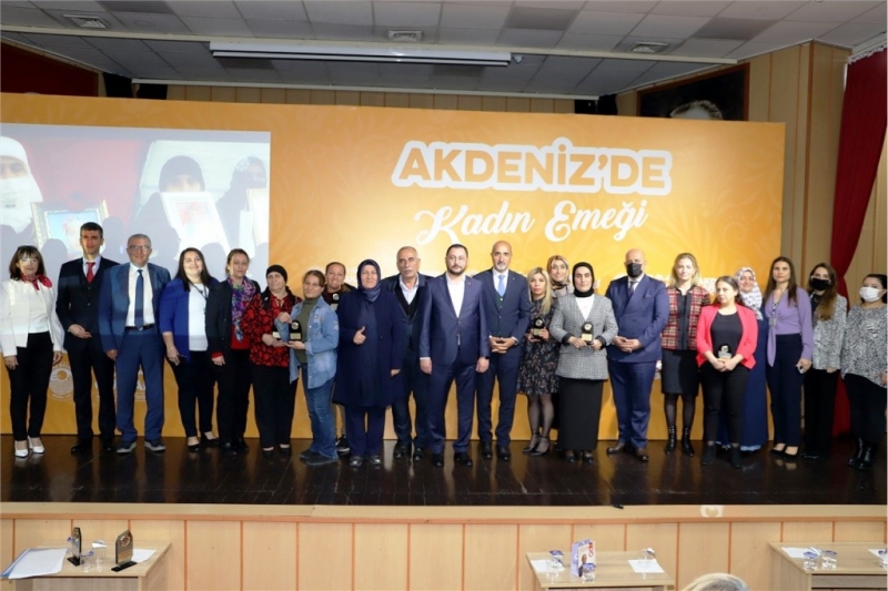 Akdeniz Belediyesinden 'kadın emeği' semineri 