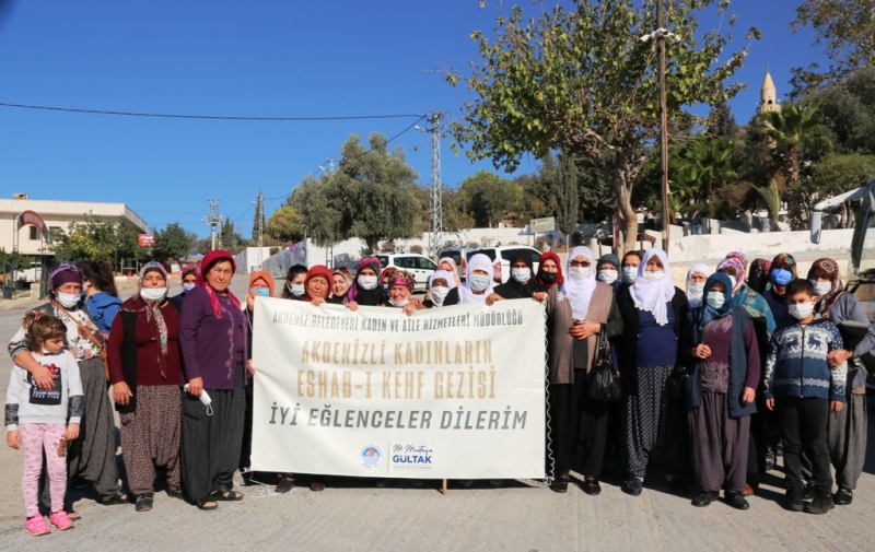 Akdeniz Belediyesinden kadınlara Tarsus gezisi 