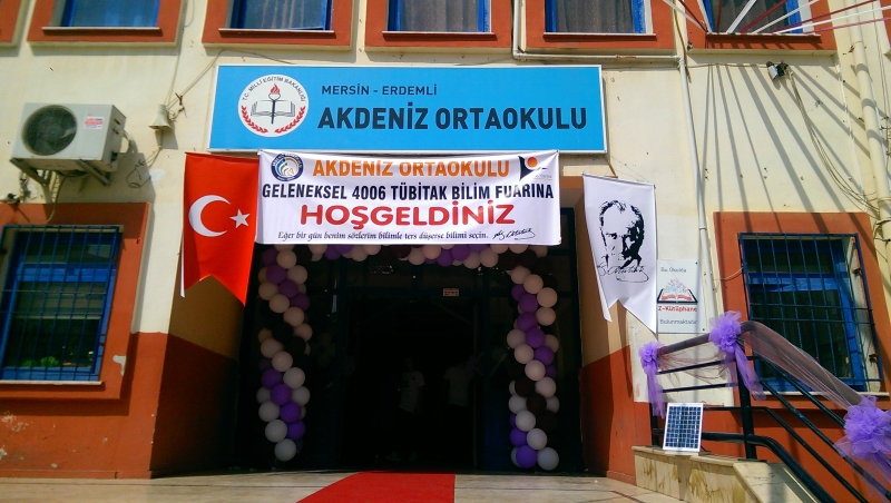 AKDENİZ ORTAOKULU’UNDA TÜBİTAK BİLİM FUARI SERGİSİ YAPILDI 