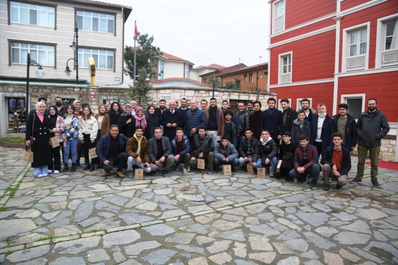 Başkan Tollu, İstanbul’da Erdemlili üniversite öğrencileriyle buluştu 