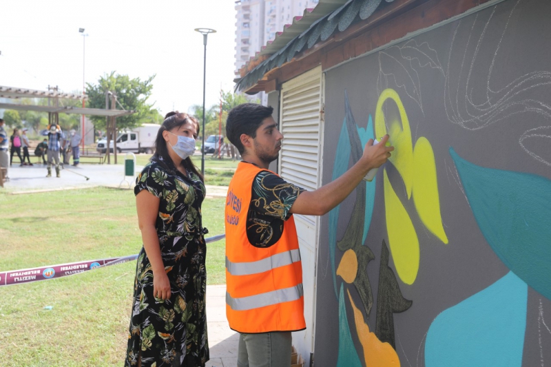 Demokrasi Meydanı Grafiti ile canlanıyor