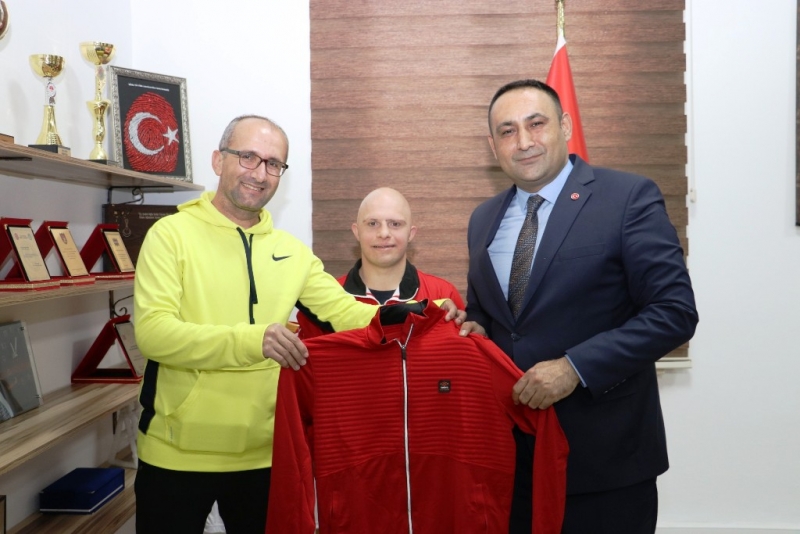 Down sendromlu sporcu Sedat Kızmaz’dan büyük başarı 