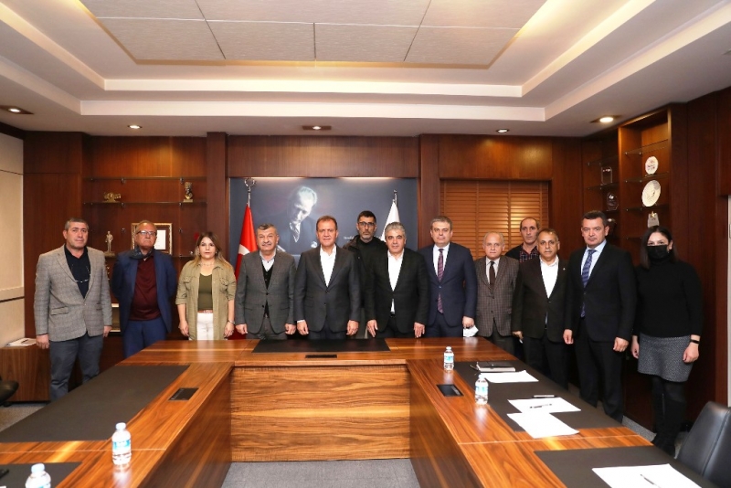 Mersin Büyükşehir Belediyesinde 'sosyal denge tazminatı sözleşmesi' imzalandı   