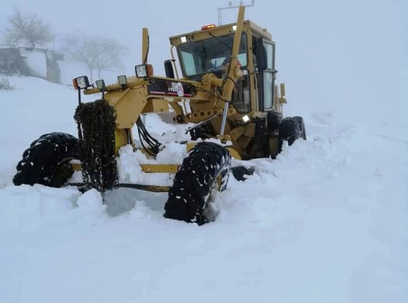 Mersin Büyükşehir'den Mut'ta karla mücadele çalışması   