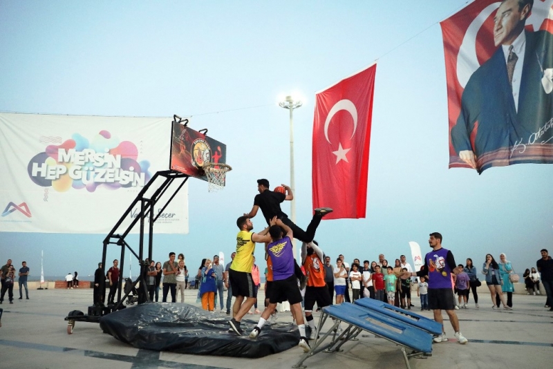 Mersin'de 19 Mayıs kutlamaları dolu dolu geçti   