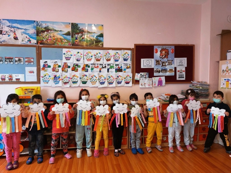  Mersin'de anaokulu öğrencileri için 'Renkli Etkinliklerim' projesi hayata geçirildi   