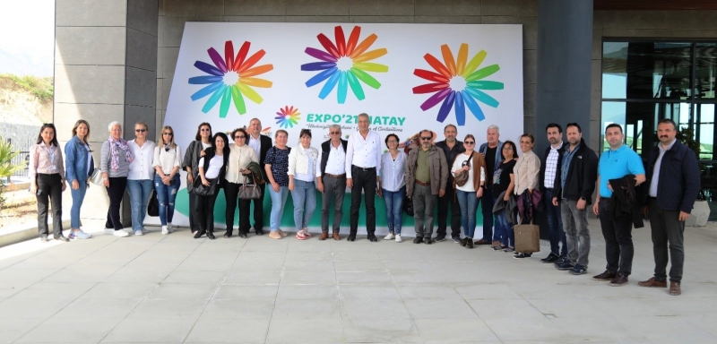   Mezitli Belediyesi ekibi, EXPO'21HATAY’ fuarını gezdi 
