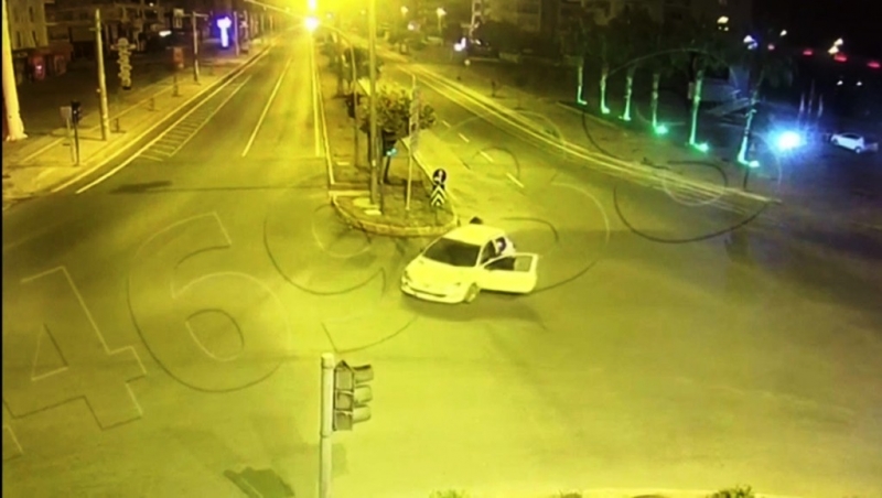 Otomobili iterek çalmışlar 