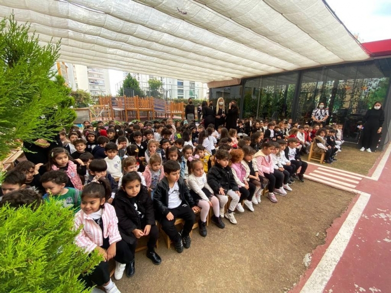  Oyun Koleji öğrencileri Atatürk'ü andı 