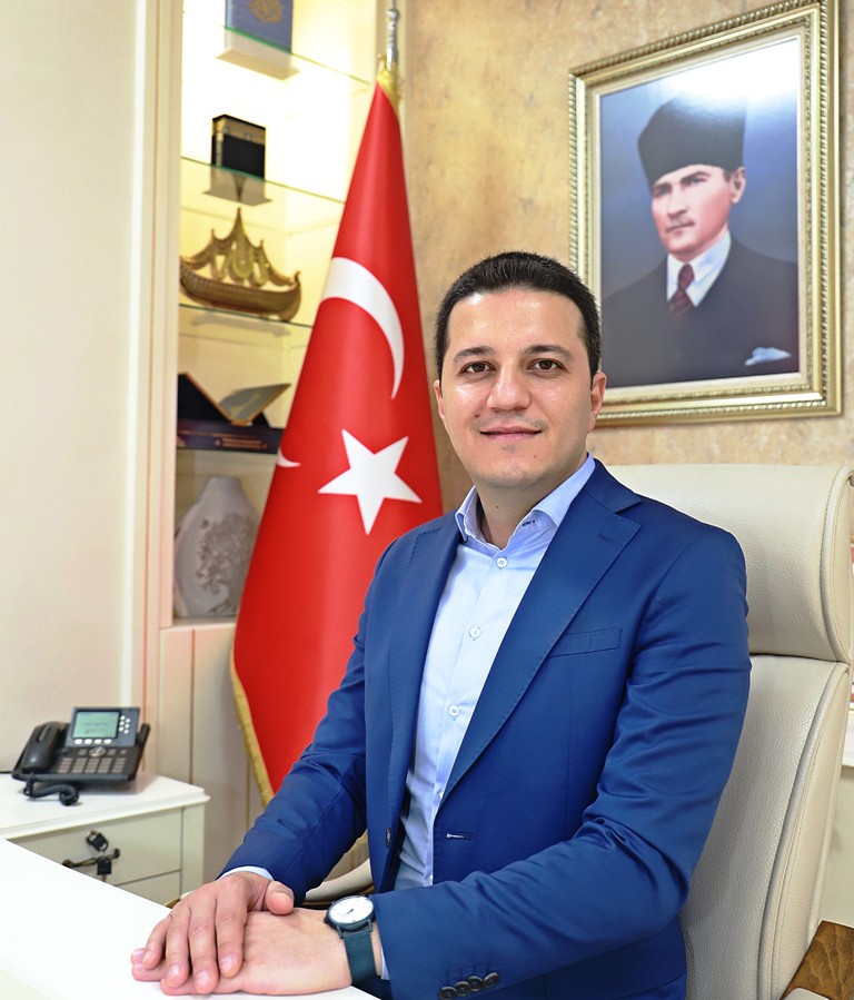    Özel Kalem Müdürü Gümüştok, Akdeniz Belediyesi Başkan Yardımcısı oldu 
