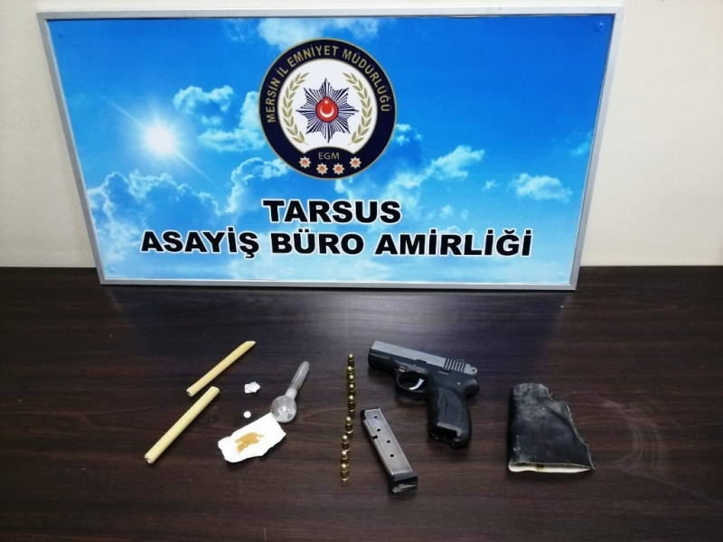 Tarsus'taki asayiş uygulamasında 11 silah ele geçirildi   