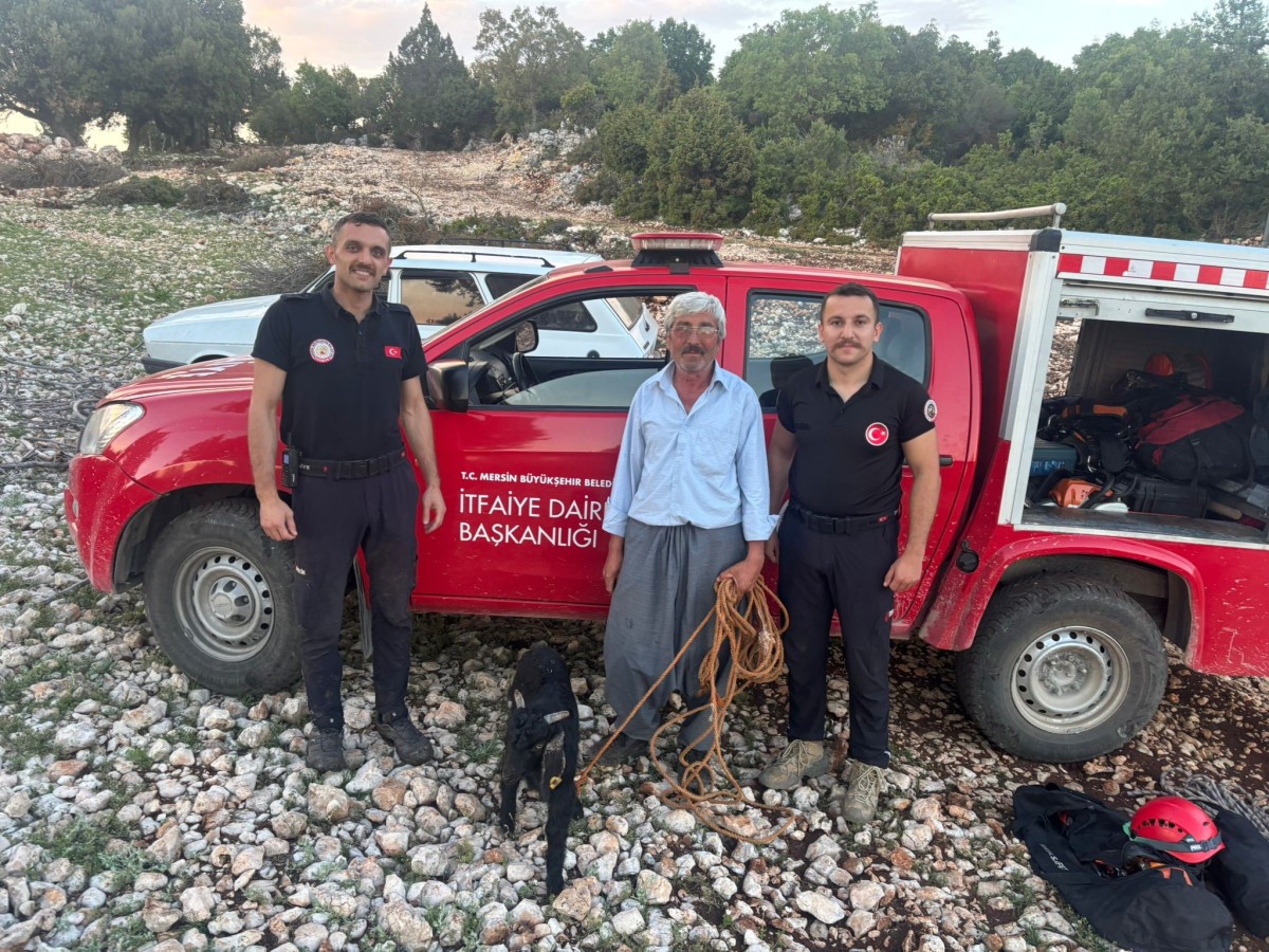 Mersin’de 70 metrelik mağarada mahsur kalan oğlak kurtarıldı
