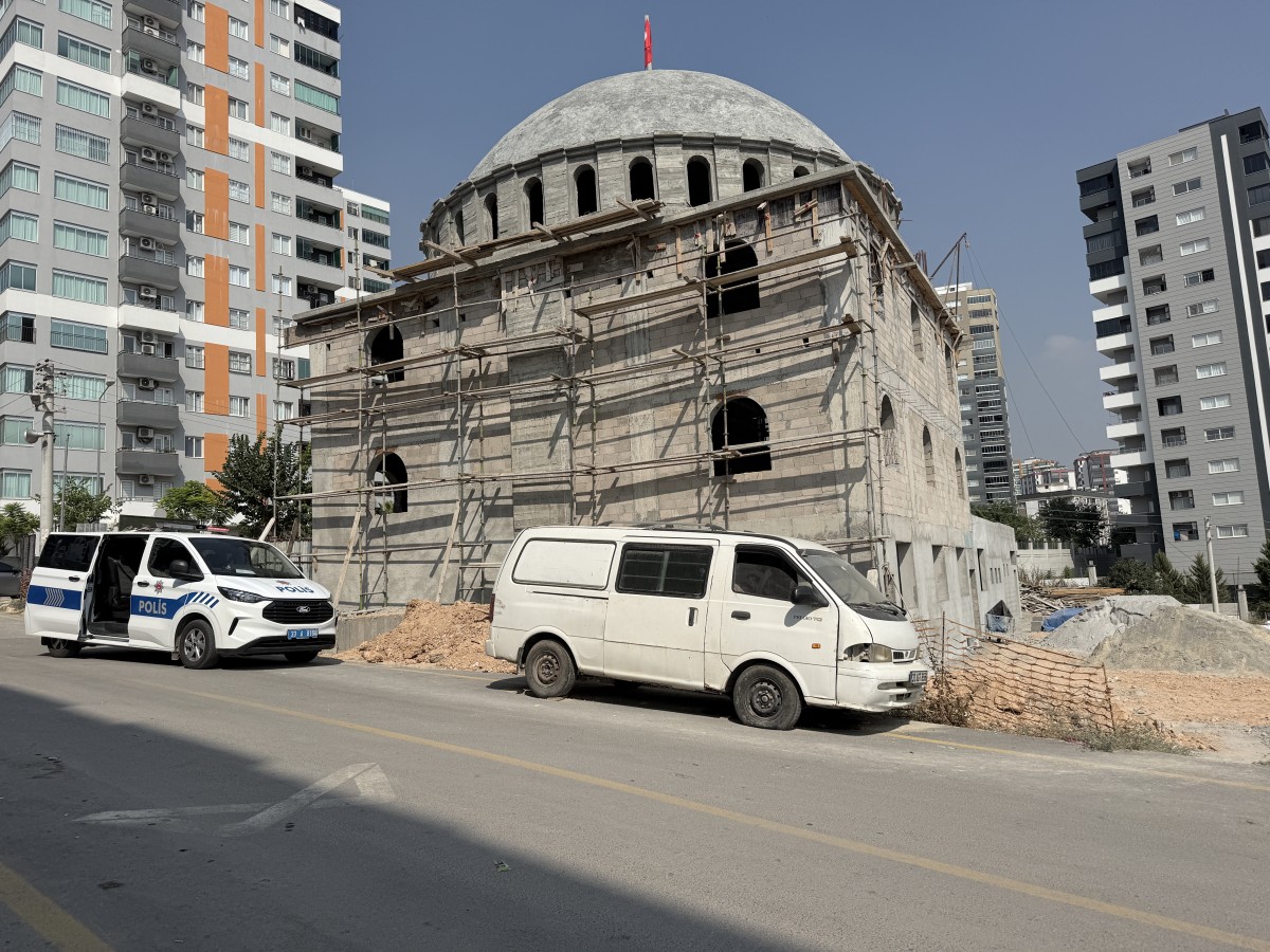 Gece bekçi inşaatta ölü bulundu