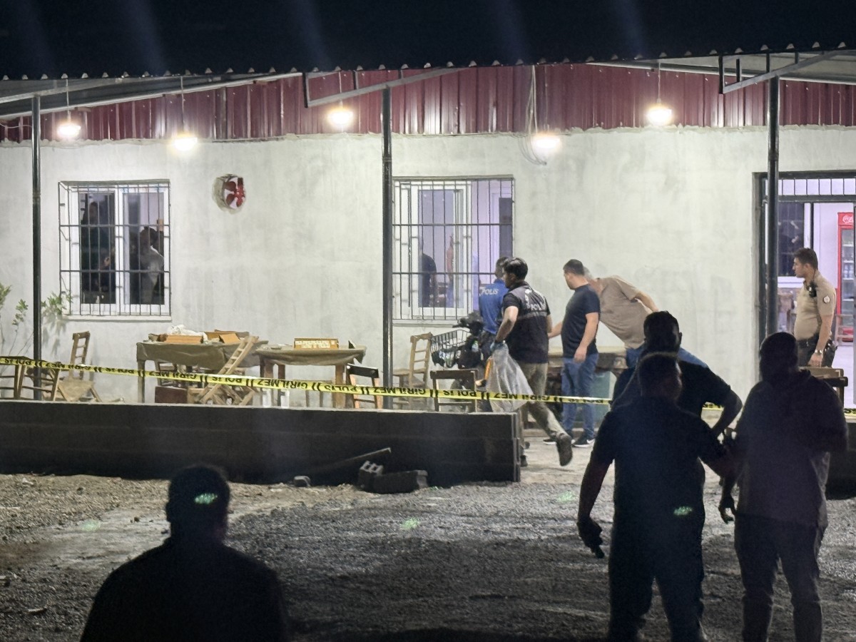 Kahvehaneye silahlı saldırı 1 ölü, 4 yaralı